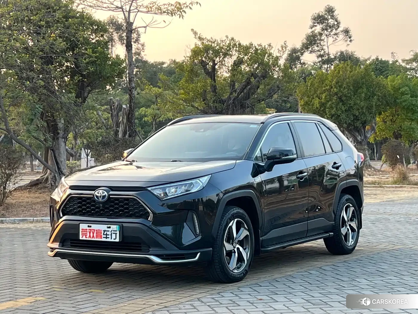 Toyota RAV4 2022 Черный из Китая, фото 5