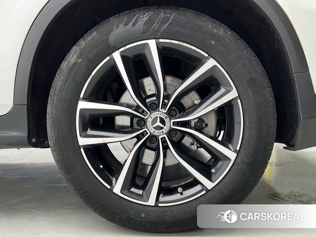 Mercedes-Benz GLC 2021 Белый из Китая, фото 5