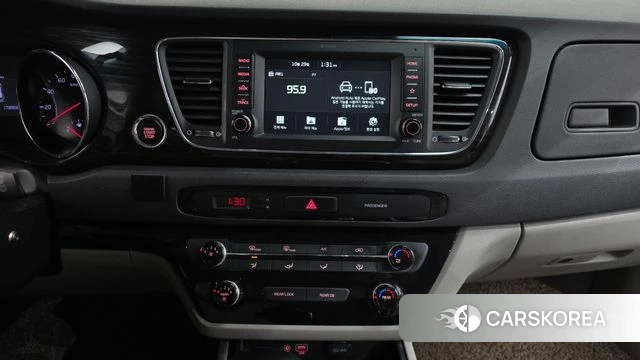 Kia The New Carnival 2018 Белый из Кореи, фото 5