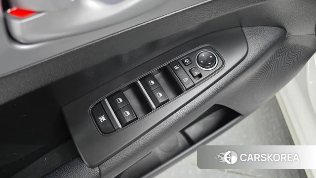 Kia The New K3 2nd generation 2023 Белый из Кореи, фото 5
