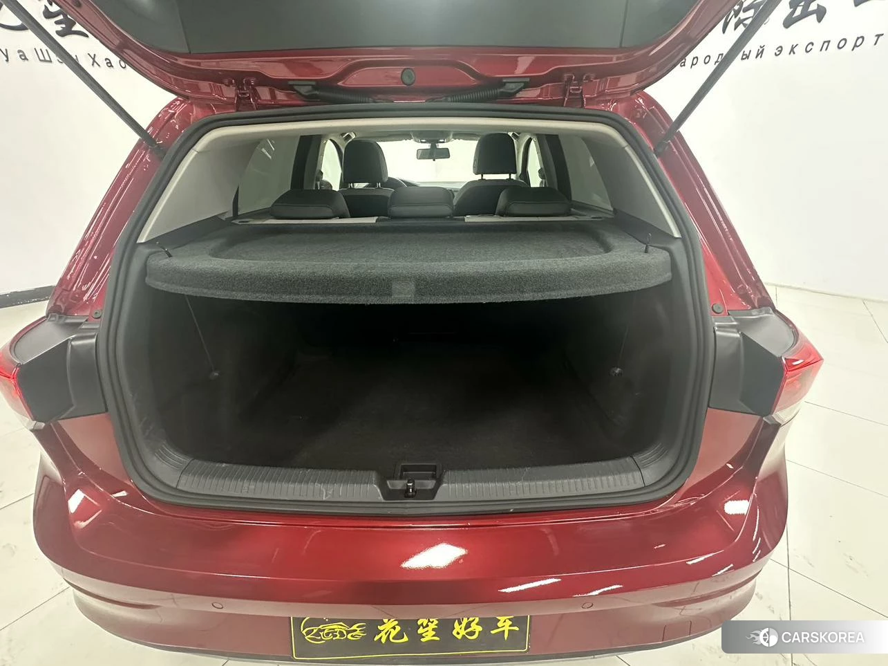 Volkswagen Golf 2020 Красный из Китая, фото 5