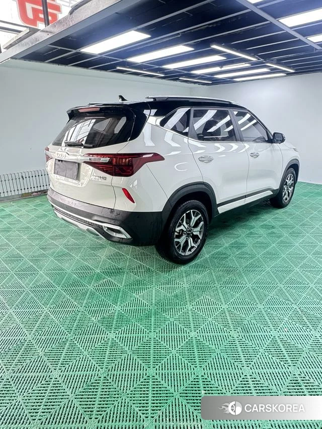 Kia KX3 2021 Белый из Китая, фото 5