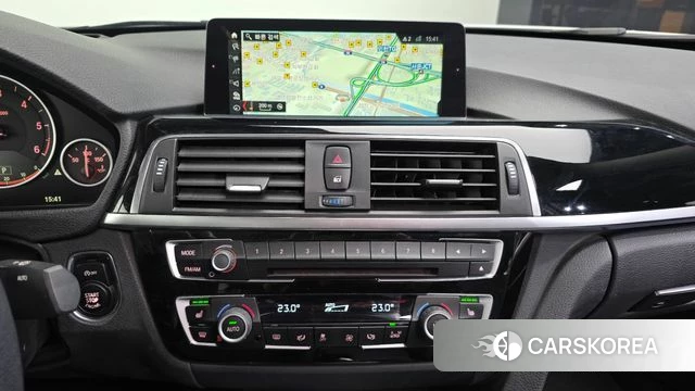 BMW 3 Series (F30) 2018 Белый из Кореи, фото 5