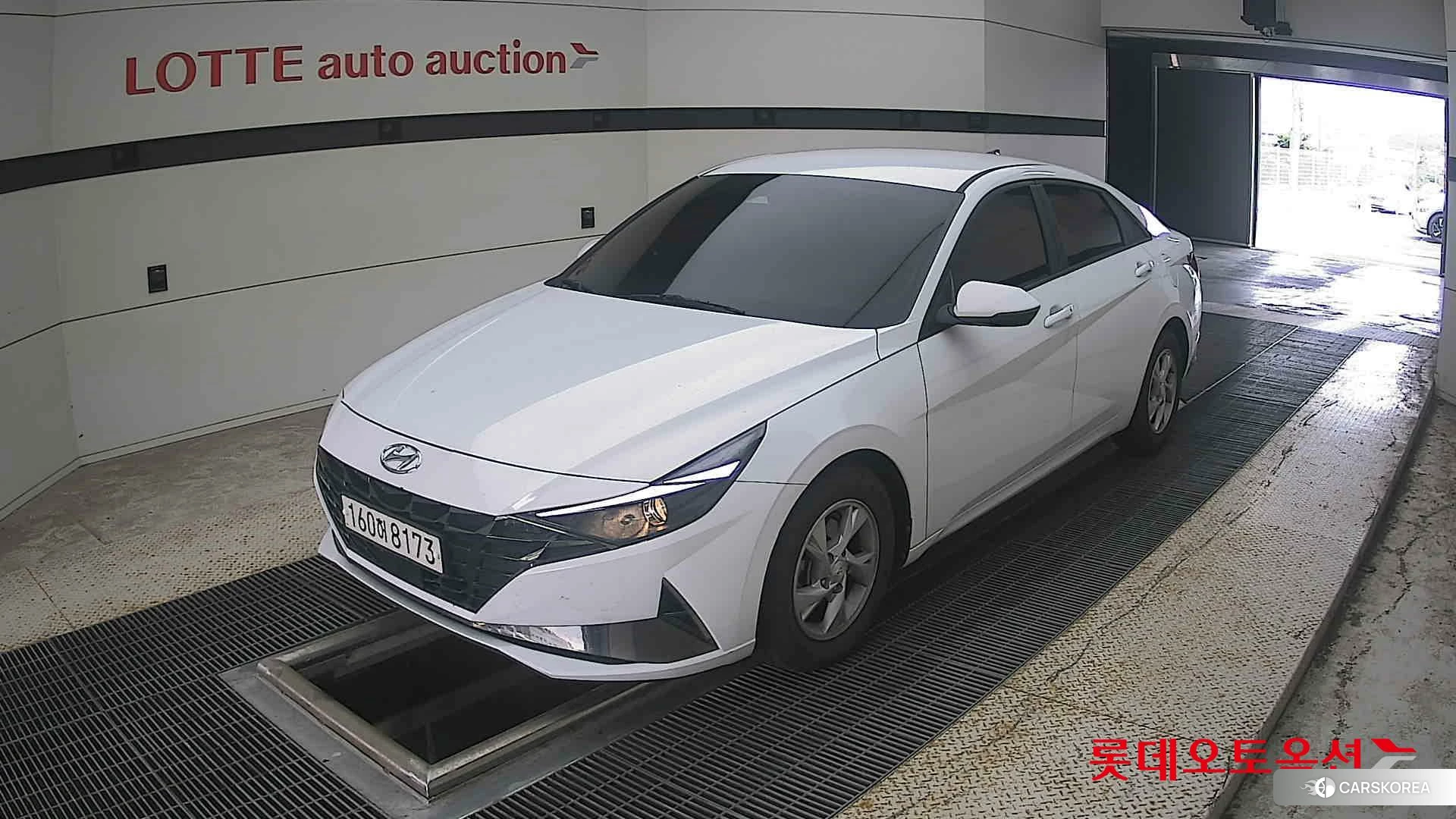Hyundai Avante 2021 Polar White из Кореи, фото 5