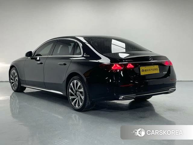 Mercedes-Benz E-Class 2024 Черный из Китая, фото 5