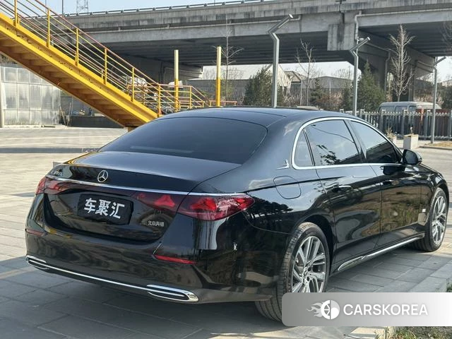 Mercedes-Benz E-Class 2025 Черный из Китая, фото 5