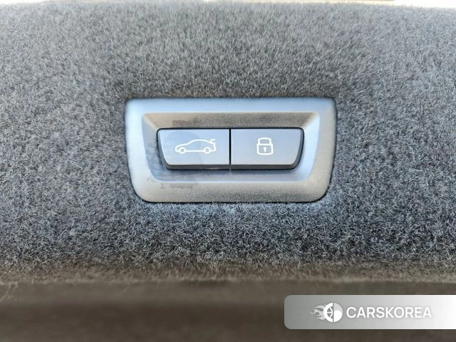 BMW 7 Series (G70) 2024 Белый из Кореи, фото 5