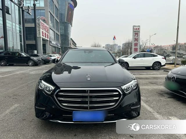Mercedes-Benz E-Class 2025 Черный из Китая, фото 5
