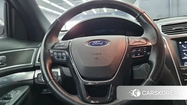 Ford Explorer 2019 Белый из Кореи, фото 5