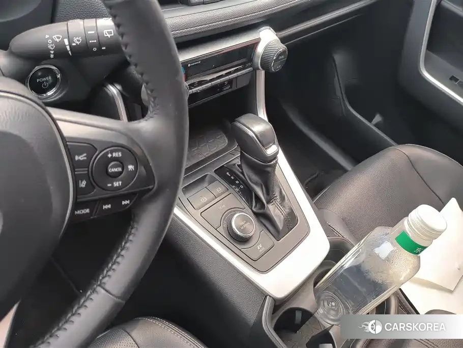 Toyota Wildlander 2023 Белый из Китая, фото 5