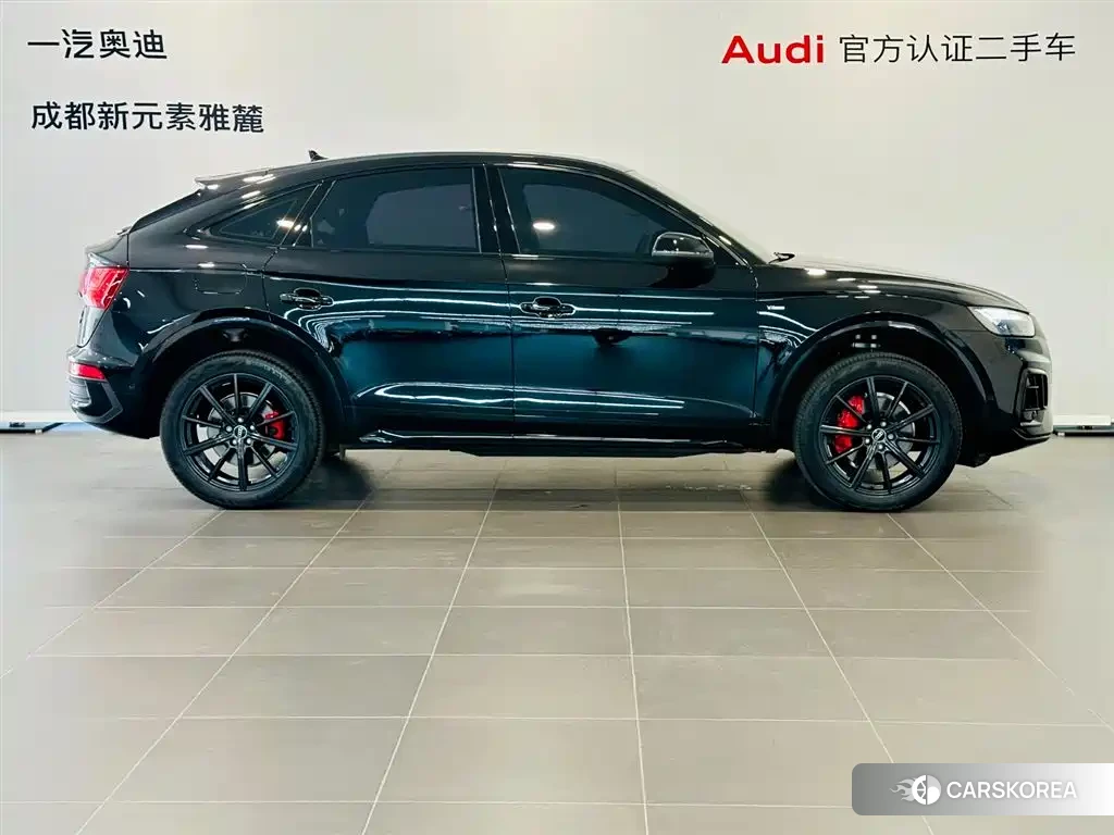 Audi Q5L 2025 Черный из Китая, фото 5