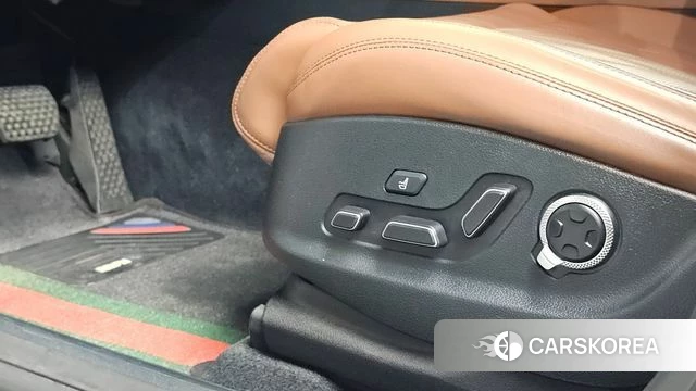 Genesis GV70 2023 Белый из Кореи, фото 5