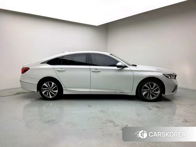 Honda Inspire 2021 Белый из Китая, фото 5