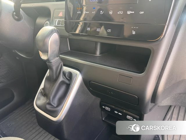 Hyundai Staria 2023 Черный из Кореи, фото 5