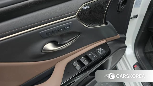 Lexus ES300h 7th generation 2026 Белый из Кореи, фото 5
