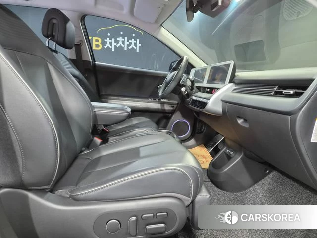 Hyundai Ionic 5 2022 Серебристо-серый из Кореи, фото 5