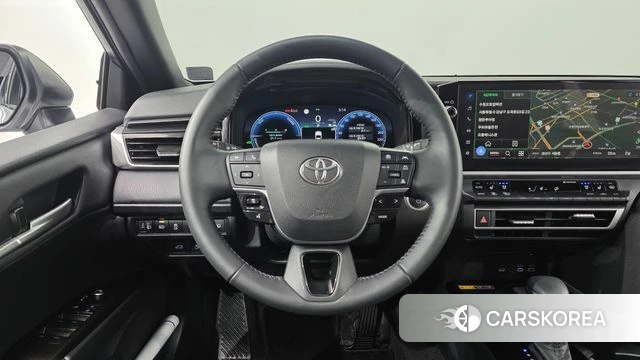 Toyota Camry (XV80) 2024 Серебряный из Кореи, фото 5
