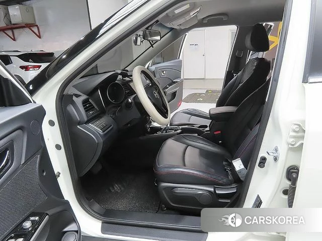 Ssangyong Tivoli Air 2018 Белый из Кореи, фото 5