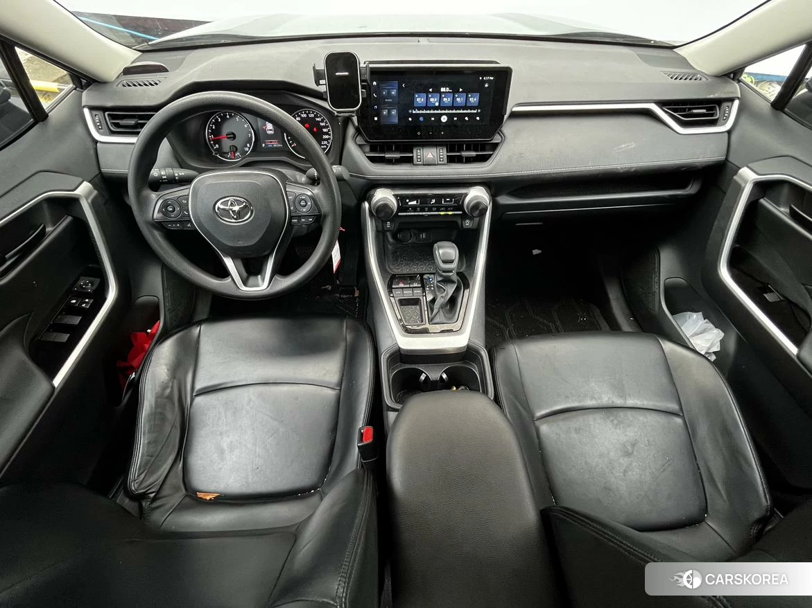 Toyota RAV4 2024 Черный из Китая, фото 5