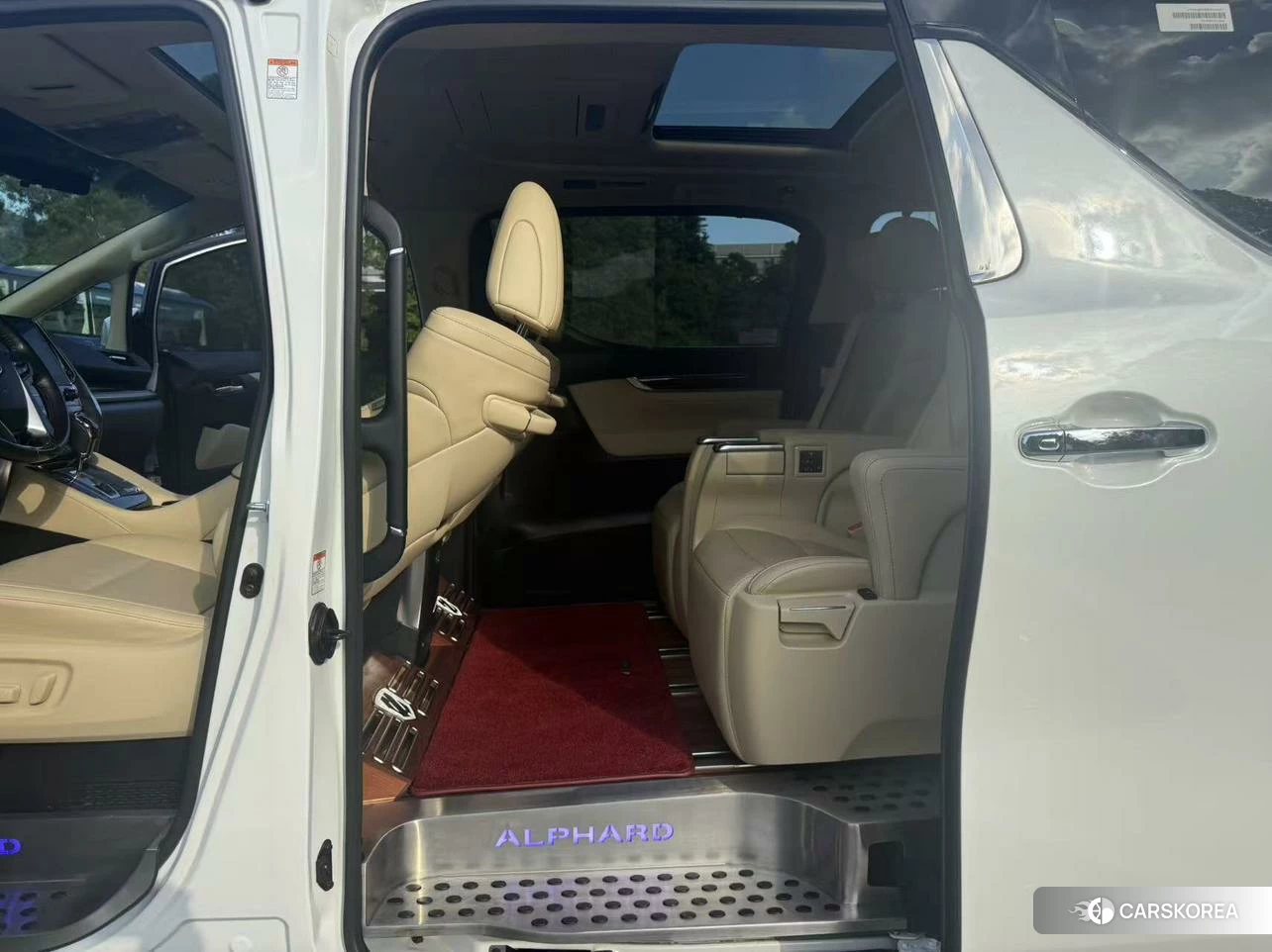 Toyota Alphard 2021 Белый из Китая, фото 5