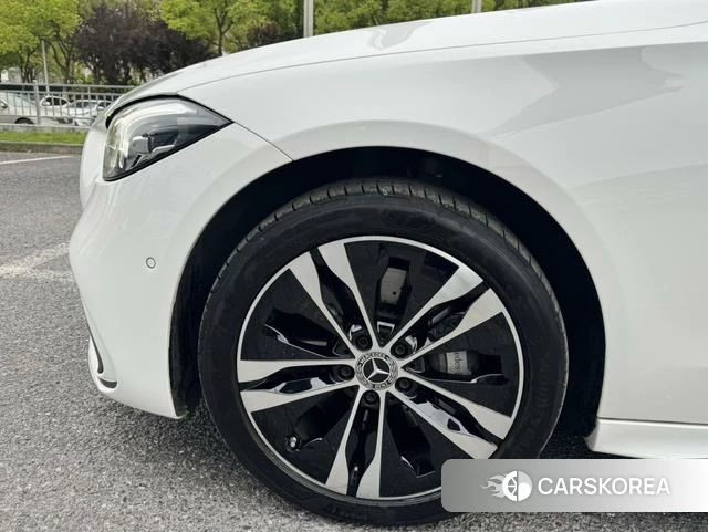 Mercedes-Benz C-class 2025 Белый из Китая, фото 5