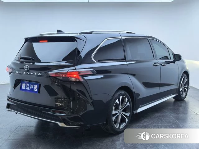 Toyota Granvia 2023 Черный из Китая, фото 5