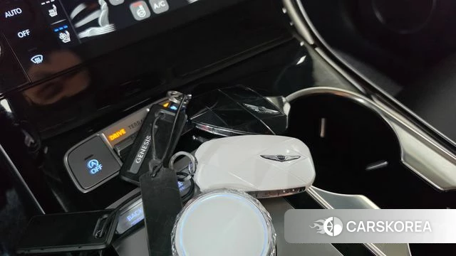 Genesis GV70 2024 Белый из Кореи, фото 5