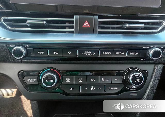Kia Niro Plus 2022 Серебряный из Кореи, фото 5