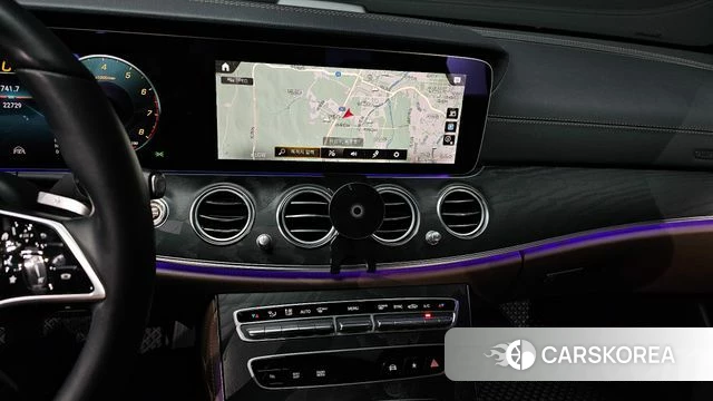 Mercedes-Benz E-Class W213 2023 Белый из Кореи, фото 5