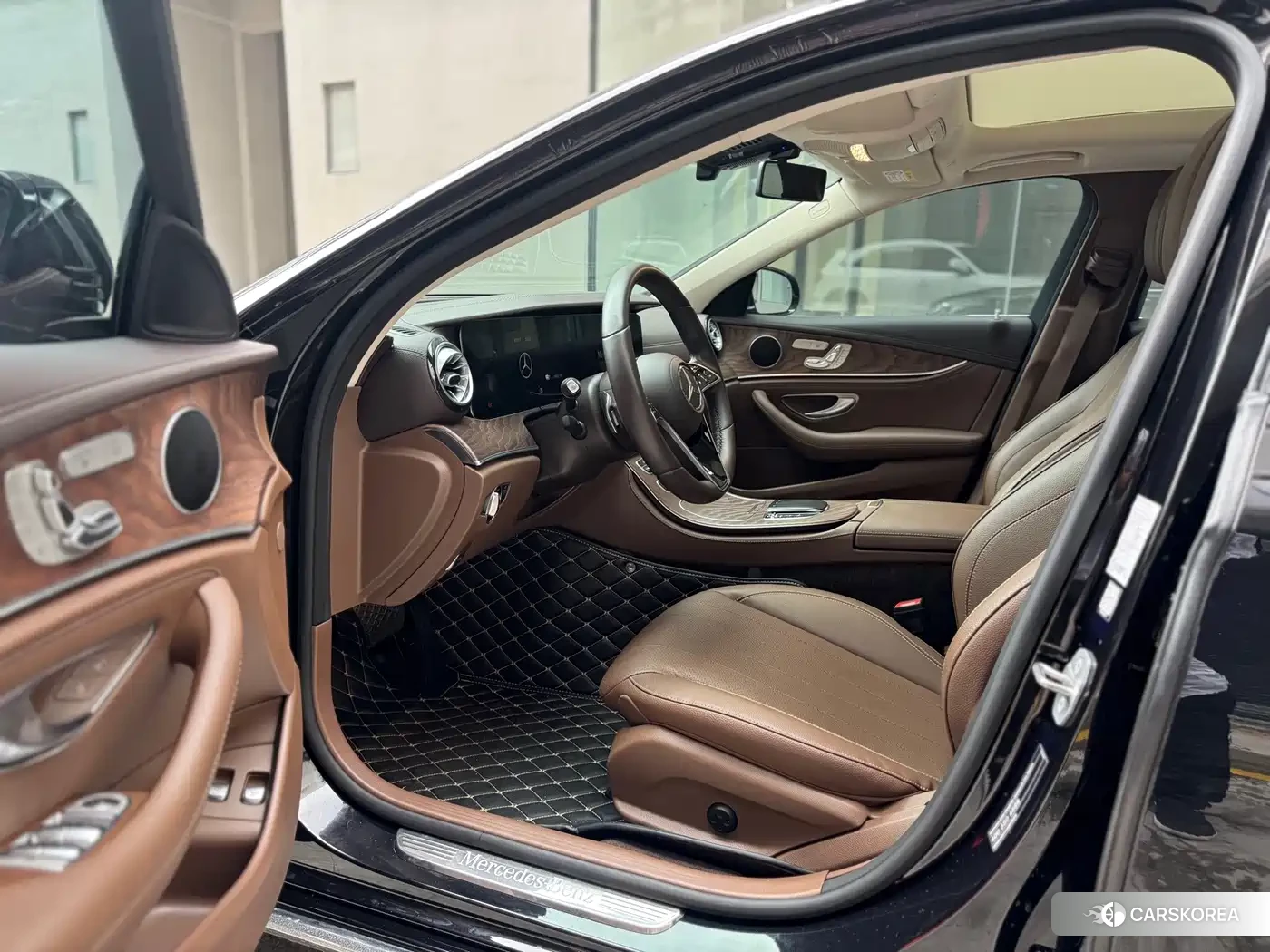 Mercedes-Benz E-Class id 4649287 из Китая 5