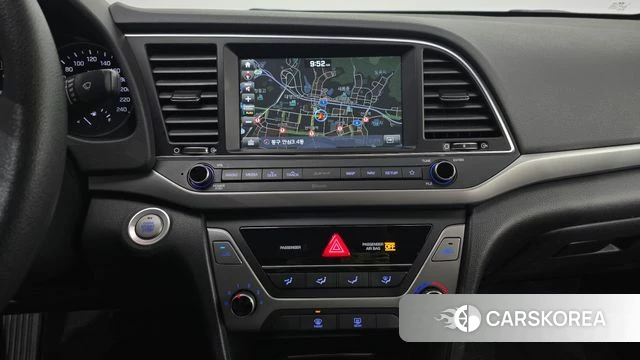 Hyundai Avante AD 2018 Белый из Кореи, фото 5