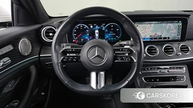 Mercedes-Benz E-Class W213 2023 Белый из Кореи, фото 5