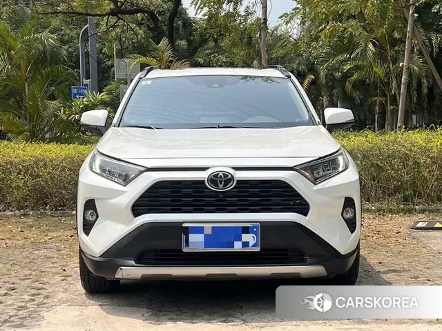Toyota RAV4 2021 Белый из Китая, фото 5