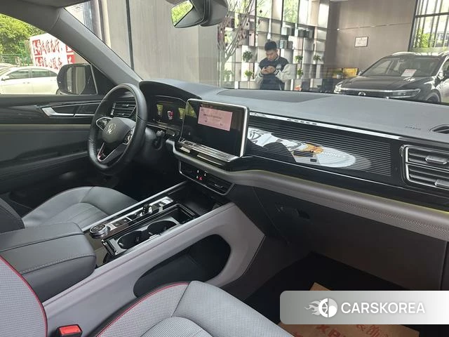 Volkswagen Teramont 2024 Черный из Китая, фото 5