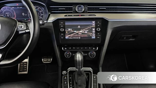 Volkswagen Arteon 2019 Серебристо-серый из Кореи, фото 5
