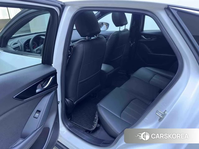 Mazda CX-4 2023 Белый из Китая, фото 5