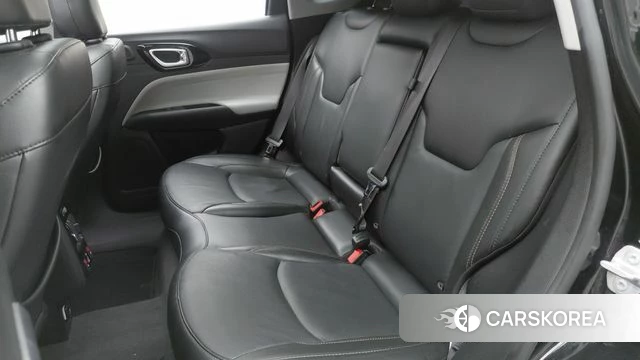 Jeep Compass 2nd Generation 2022 Черный из Кореи, фото 5