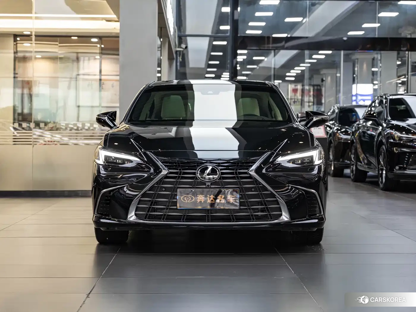 Lexus ES 2025 Черный из Китая, фото 5