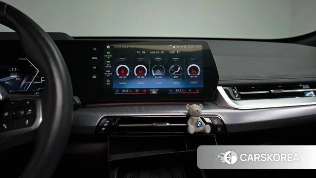 BMW iX1 (U11) 2023 Белый из Кореи, фото 5