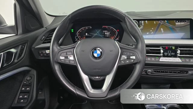 BMW 1 Series (F40) 2023 Черный из Кореи, фото 5