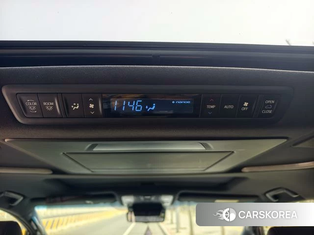 Toyota Alphard 2021 Белый из Китая, фото 5