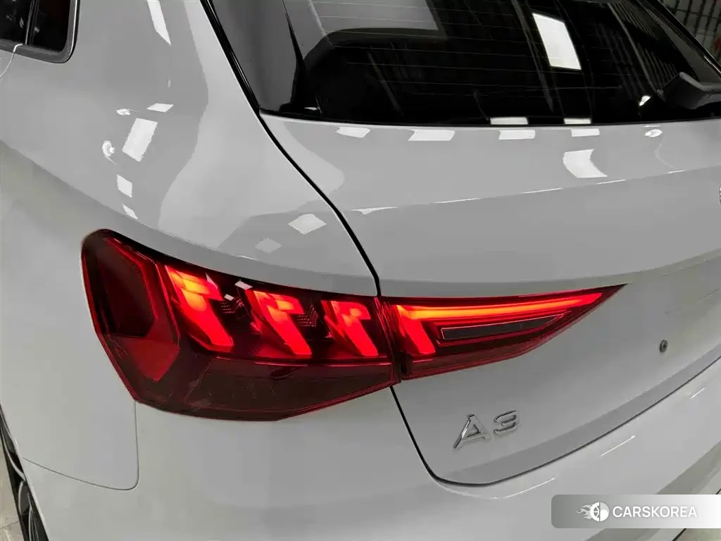 Audi A3 2023 Белый из Китая, фото 5