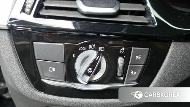 BMW 5 Series (G30) 2022 Черный из Кореи, фото 5