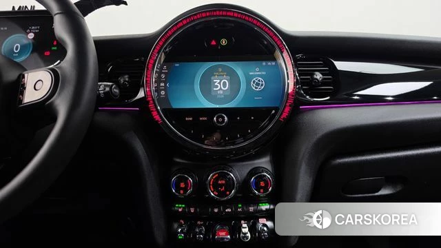 Mini Cooper 2023 Белый из Кореи, фото 5