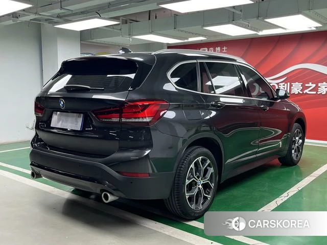 BMW X1 2021 Темно-серый из Китая, фото 5