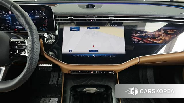 Mercedes-Benz E-Class W214 2025 Белый из Кореи, фото 5