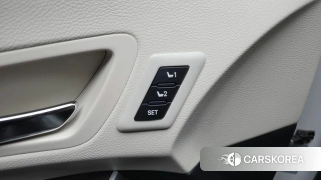 Toyota Sienna 4th Generation 2021 Белый из Кореи, фото 5