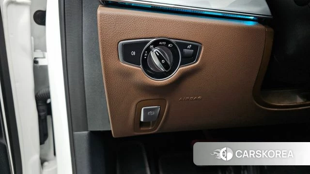 Mercedes-Benz E-Class W213 2021 Белый из Кореи, фото 5