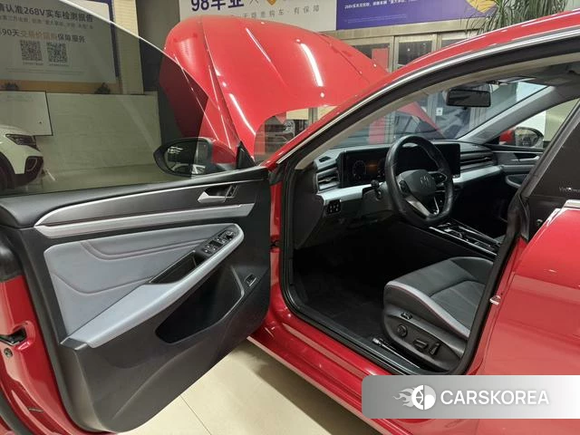 Volkswagen Lamando 2022 Красный из Китая, фото 5