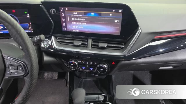 Chevrolet (GM Daewoo) Trax Crossover 2024 Белый из Кореи, фото 5